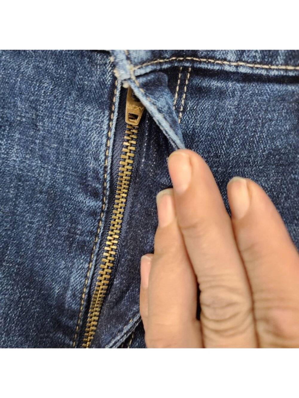 Lucky Brand Jeans Womens 12/31 Blue Stretch Denim Bridgitte Skinny *Read* - Picture 2 of 13
